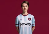 west-ham-united-21-22-away-kit-player-shot