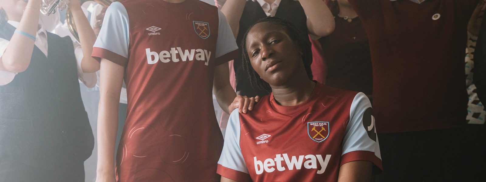 west-ham-united-umbro-23-24-home-kit-hawa-sissoko-risa-shimizu 